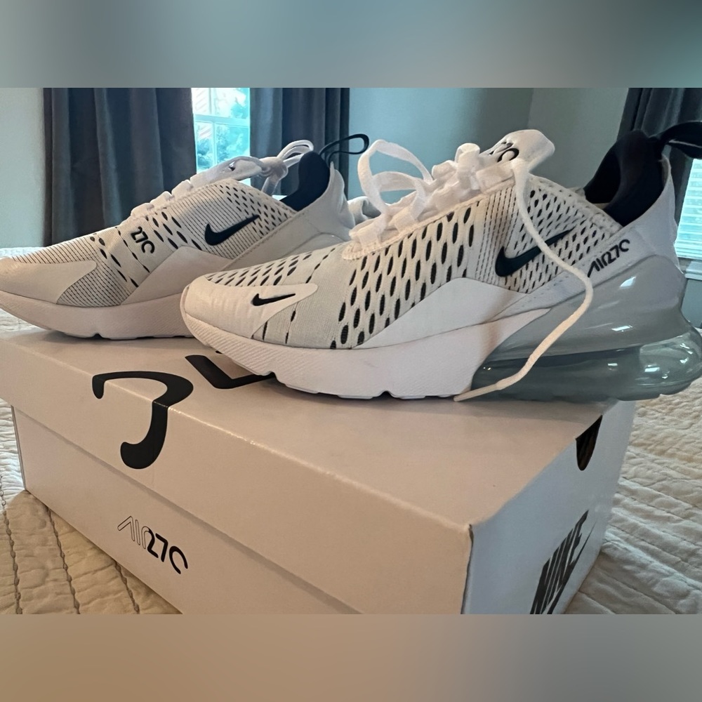 Brand new with box Nike 270
